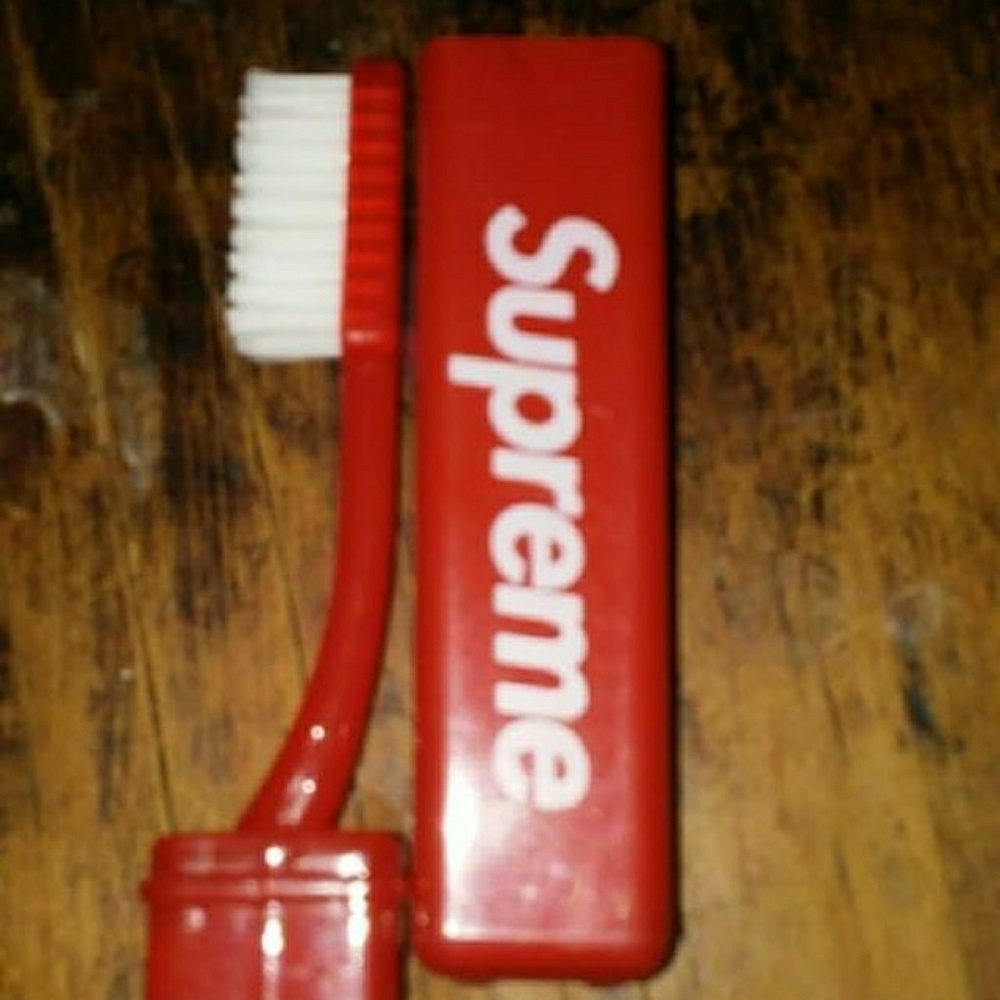 Supreme toothbrush